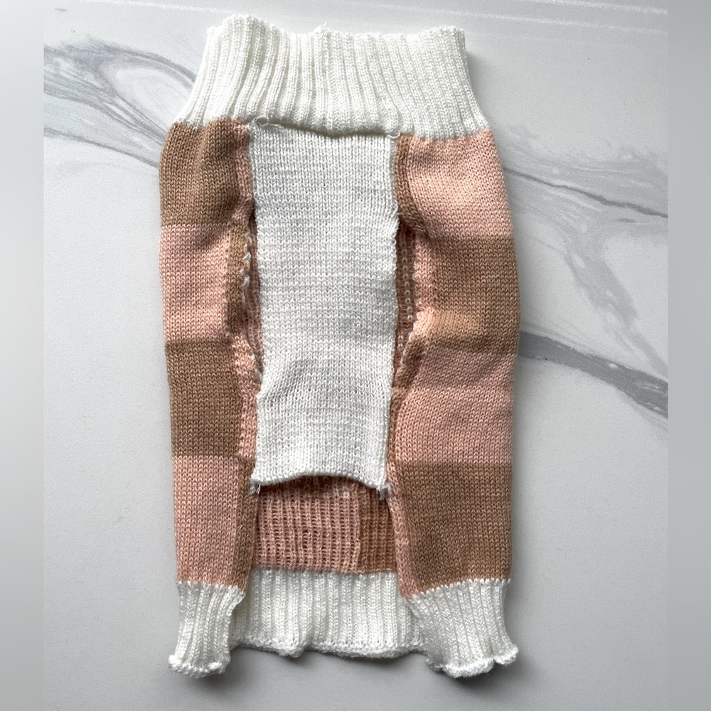 NWOT Hugs And Snugs Dog Sweater - Picture 2 of 2